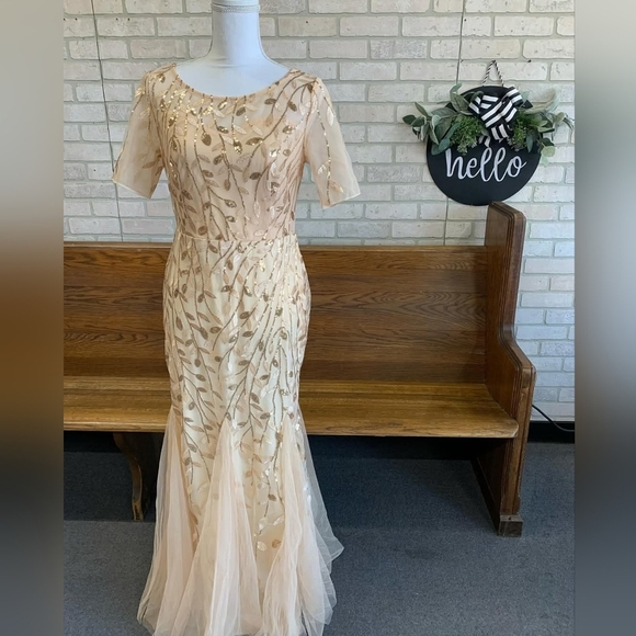 XUCTHHC Gold & Champagne Leaf Sequin Godet Gown - Picture 7 of 14